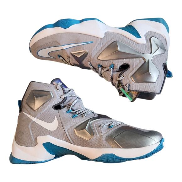 NWOT Nike Lebron 13 \